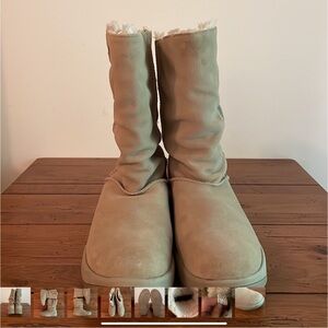 Skechers tone ups suede fur boots 38710. Tan size 10